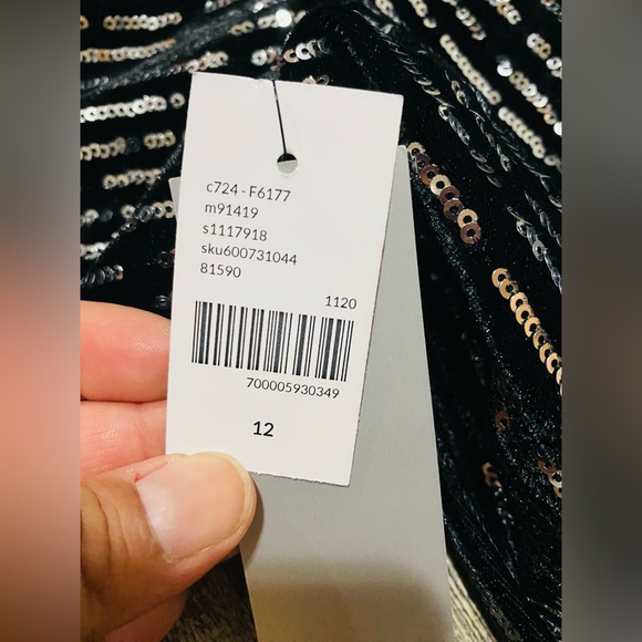 🎉SALE🎉🆕 Lane Bryant Black Silver Sequin Wrap Gown - Picture 9 of 9